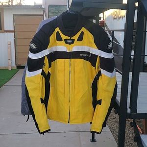 Motorcycle jacket